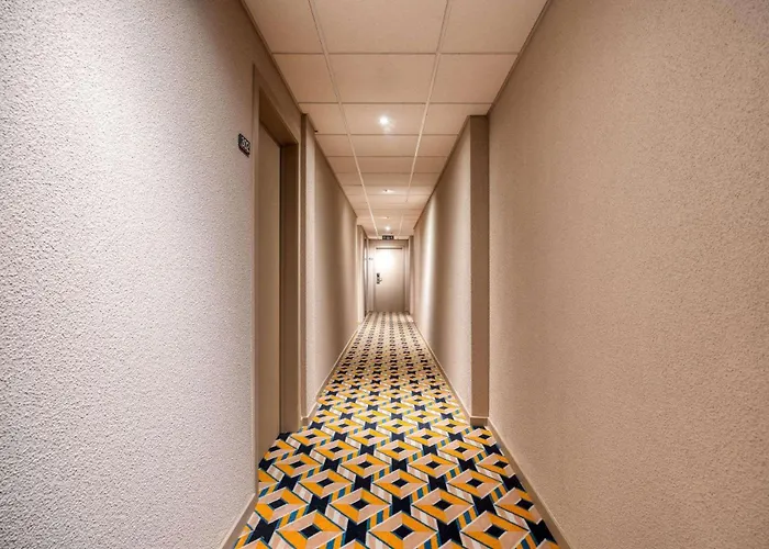Alma Grand Place Hotel